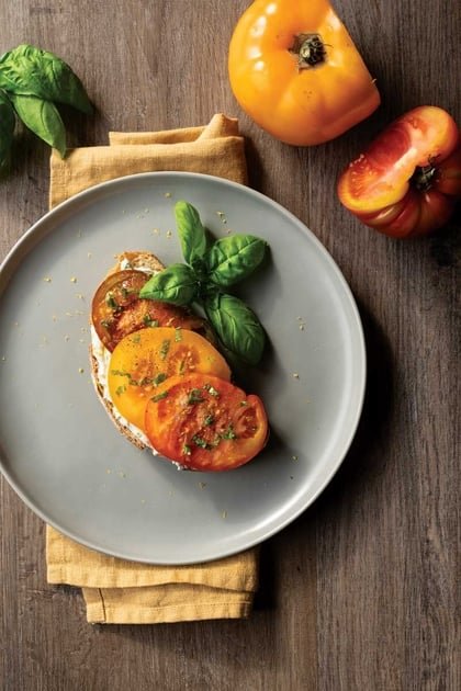 Easy Tomato Sandwich - Aliva Magazine