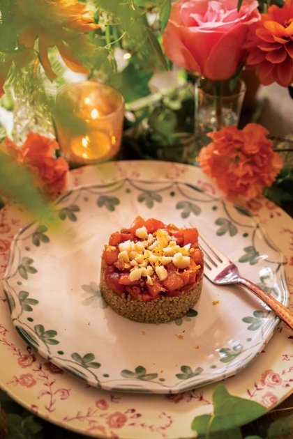 Wasmermelon tartar with paprika, orange jerb, amons of chicon
